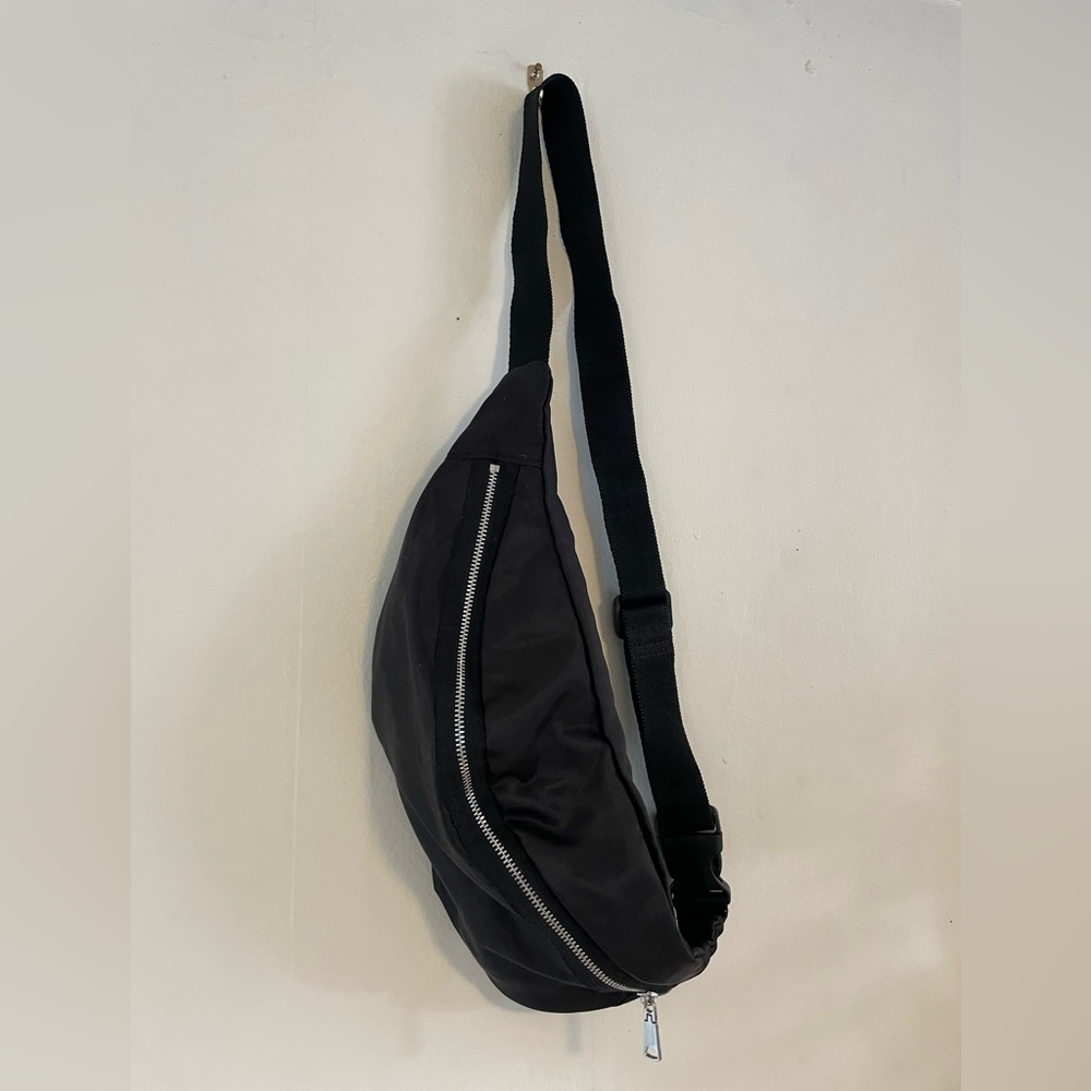 H&M Black Belt Bag with Silver Zipper